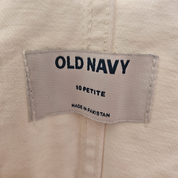 Overalls White Denim Old Navy 10 Petite Inseam 25" New With Tag - Picture 7 of 7